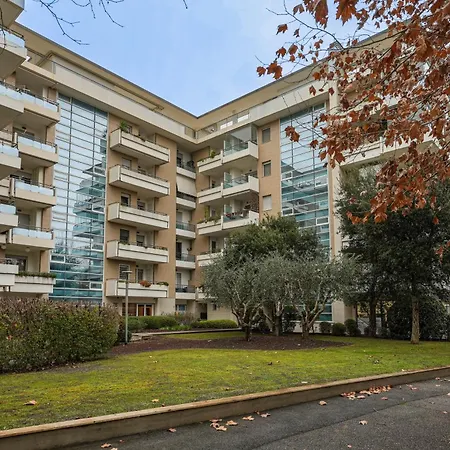 Nuvola Easy Self Check-in 아파트 피우미치노