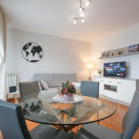 Nuvola Easy Self Check-in 아파트 *